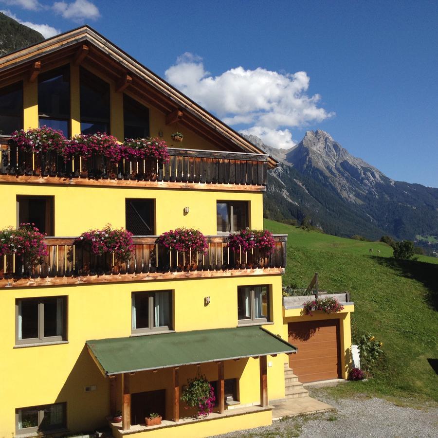 Haus Aperies Apartment Pettneu am Arlberg Ngoại thất bức ảnh